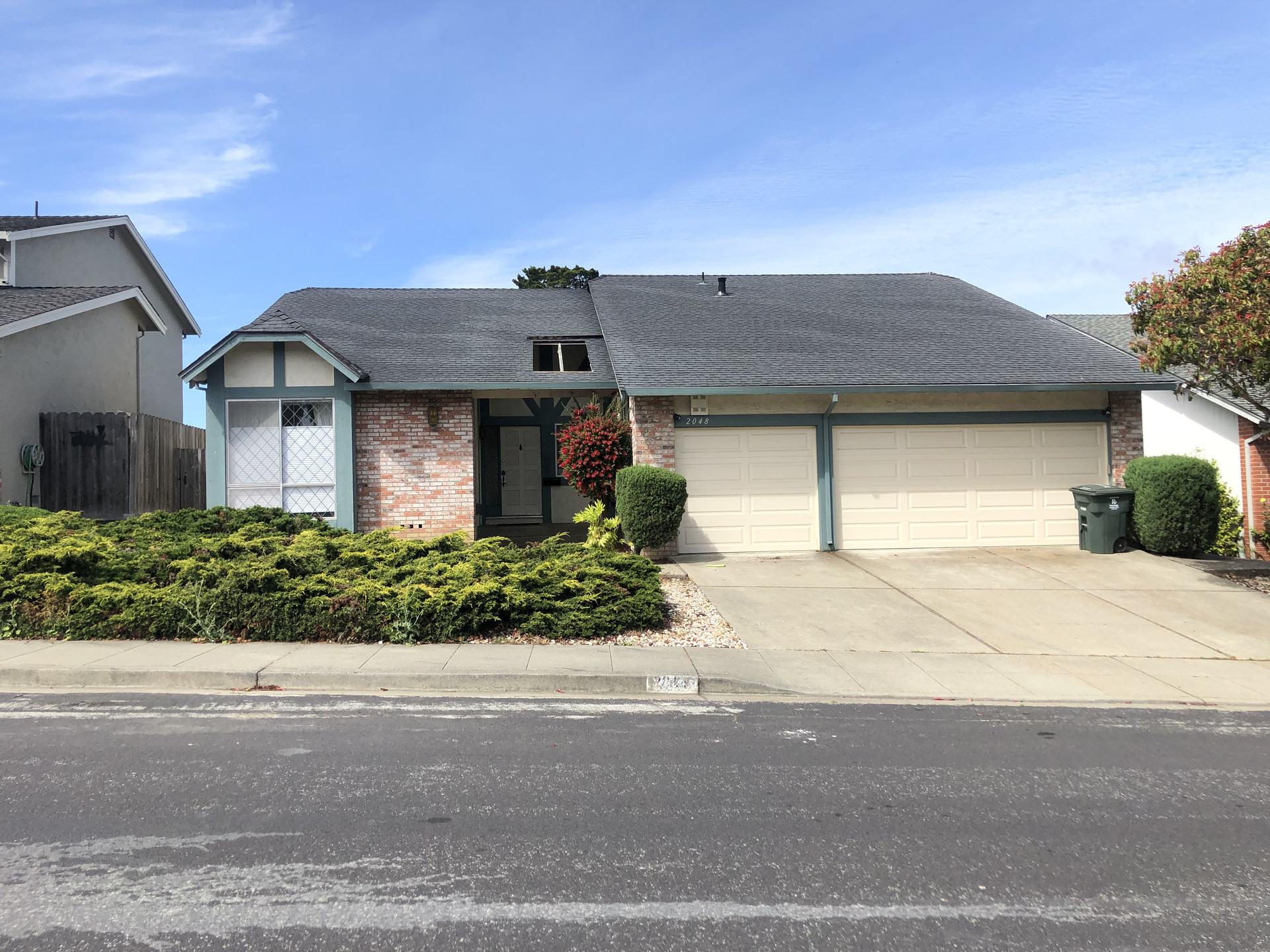 Real estate listings in San Mateo