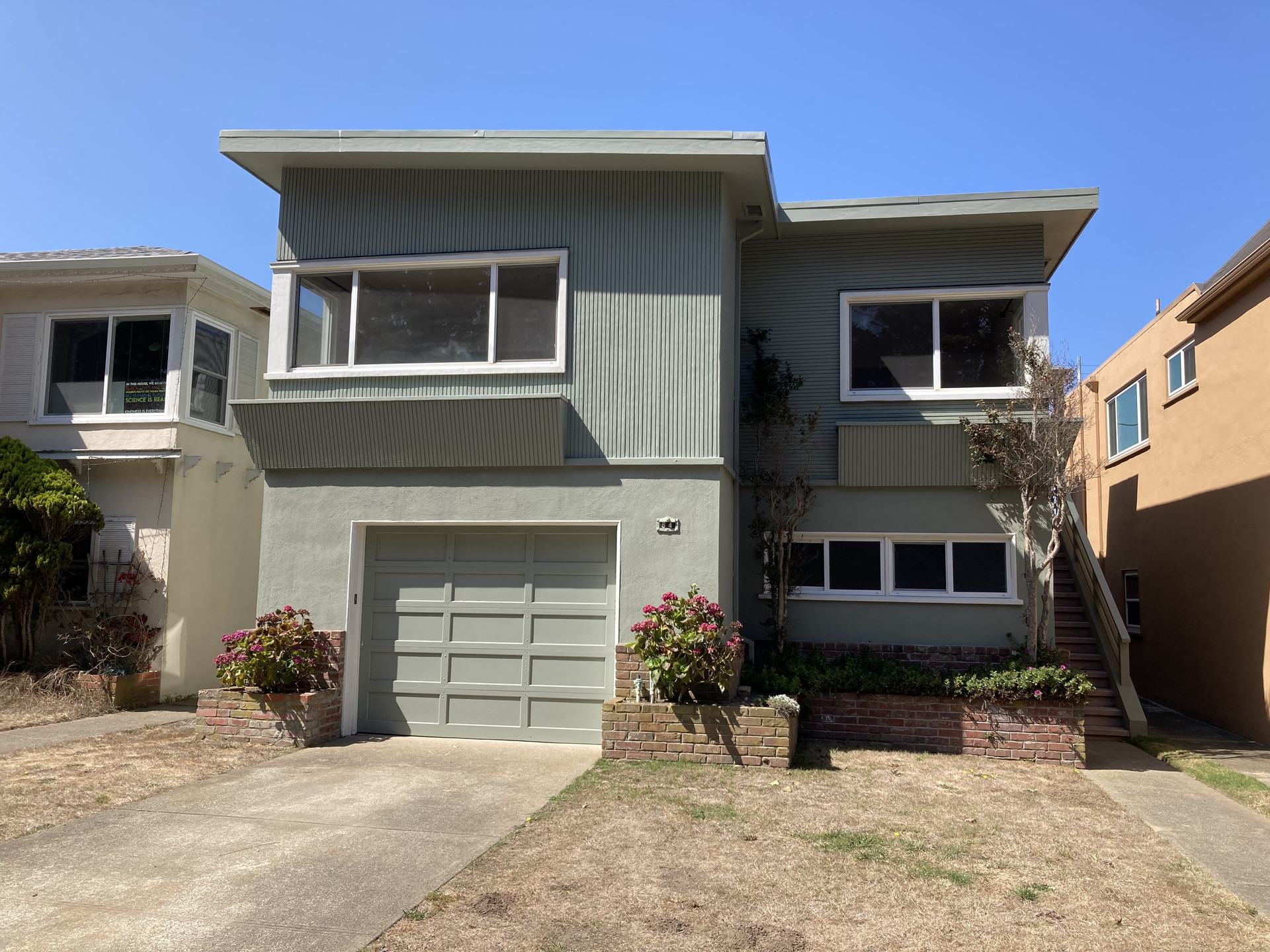 Real estate listings in Daly City