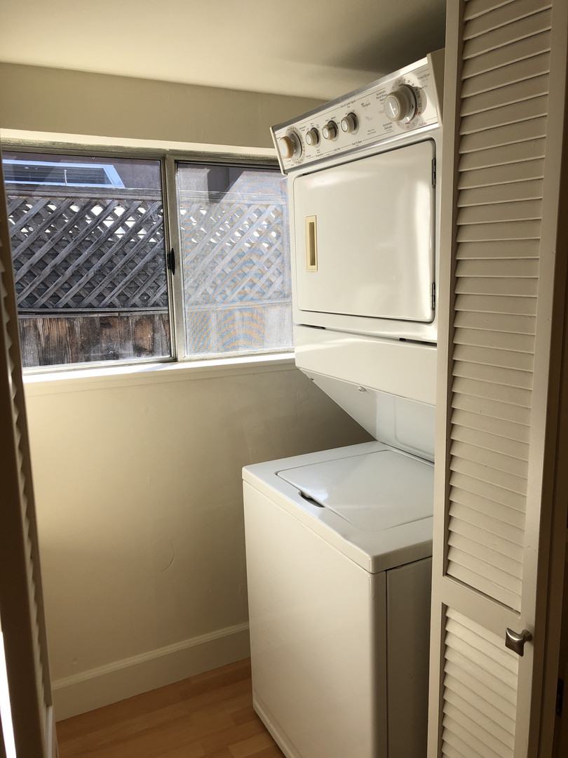 Real estate listings in San Mateo