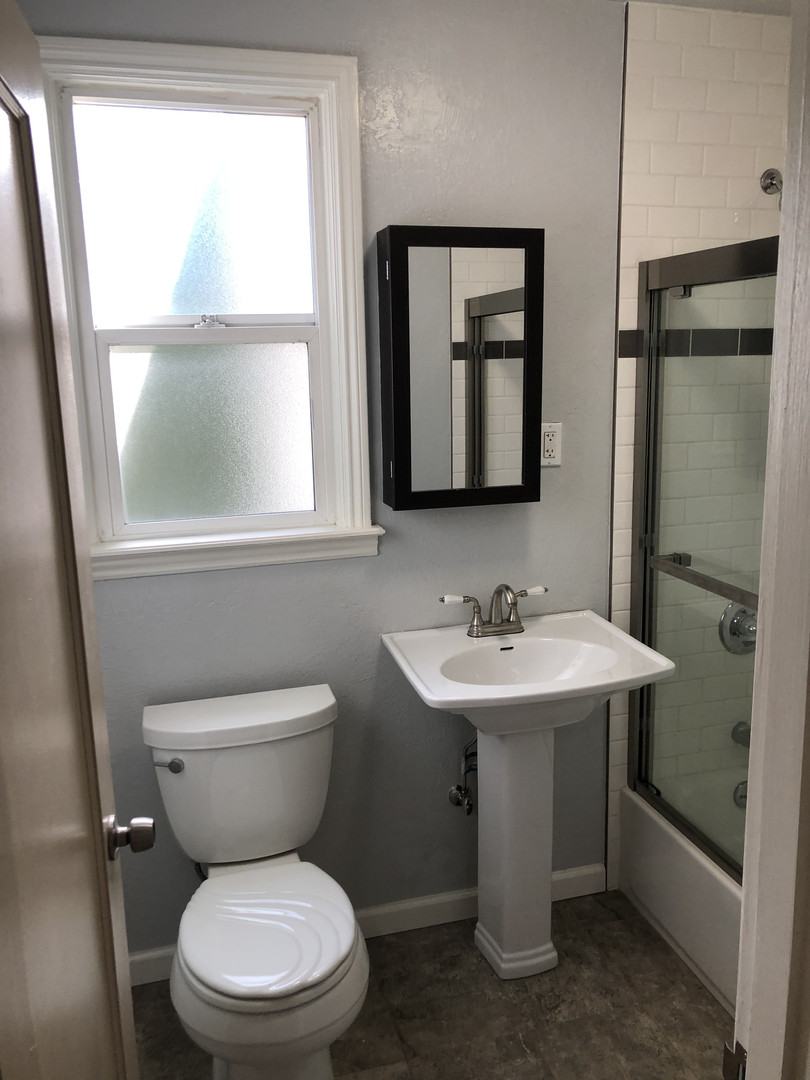 Real estate listings in San Mateo