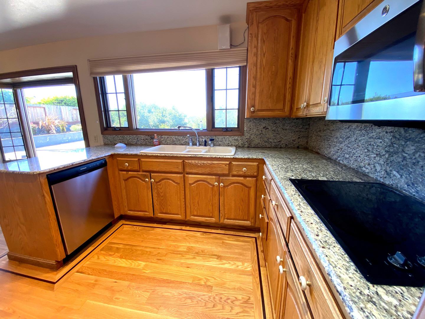 Real estate in Millbrae