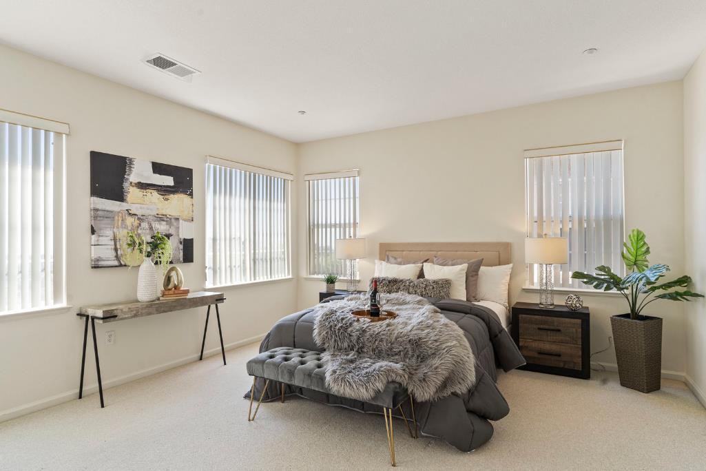 Property Listings in Pacifica