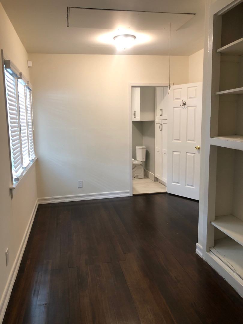 Real estate listings in East Palo Alto