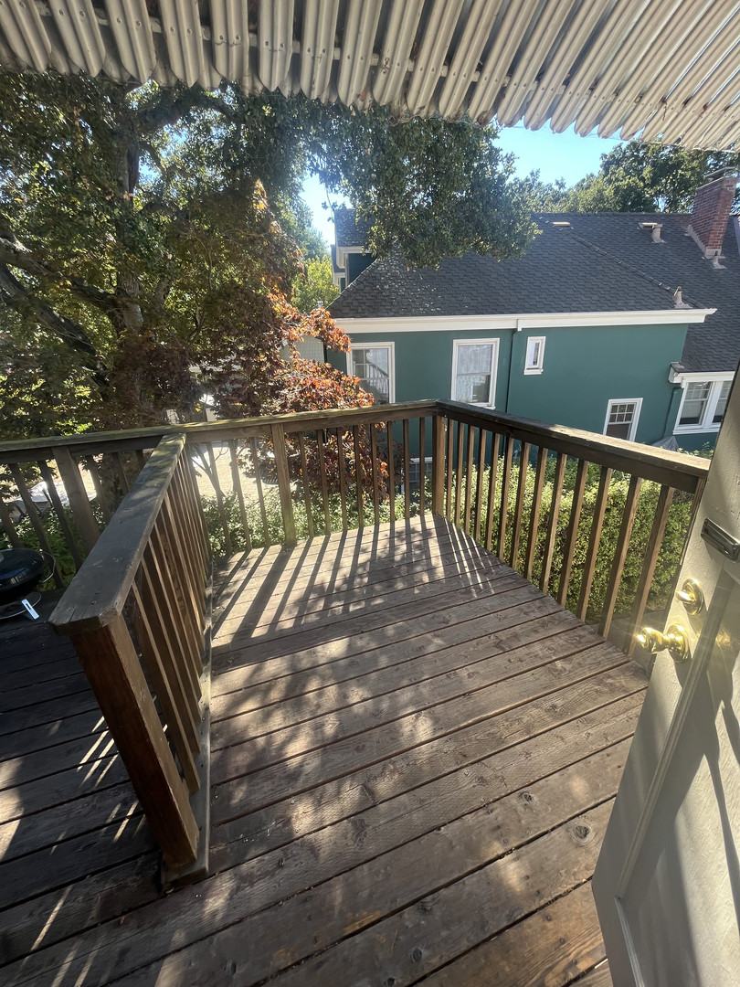 Real estate listings in San Mateo