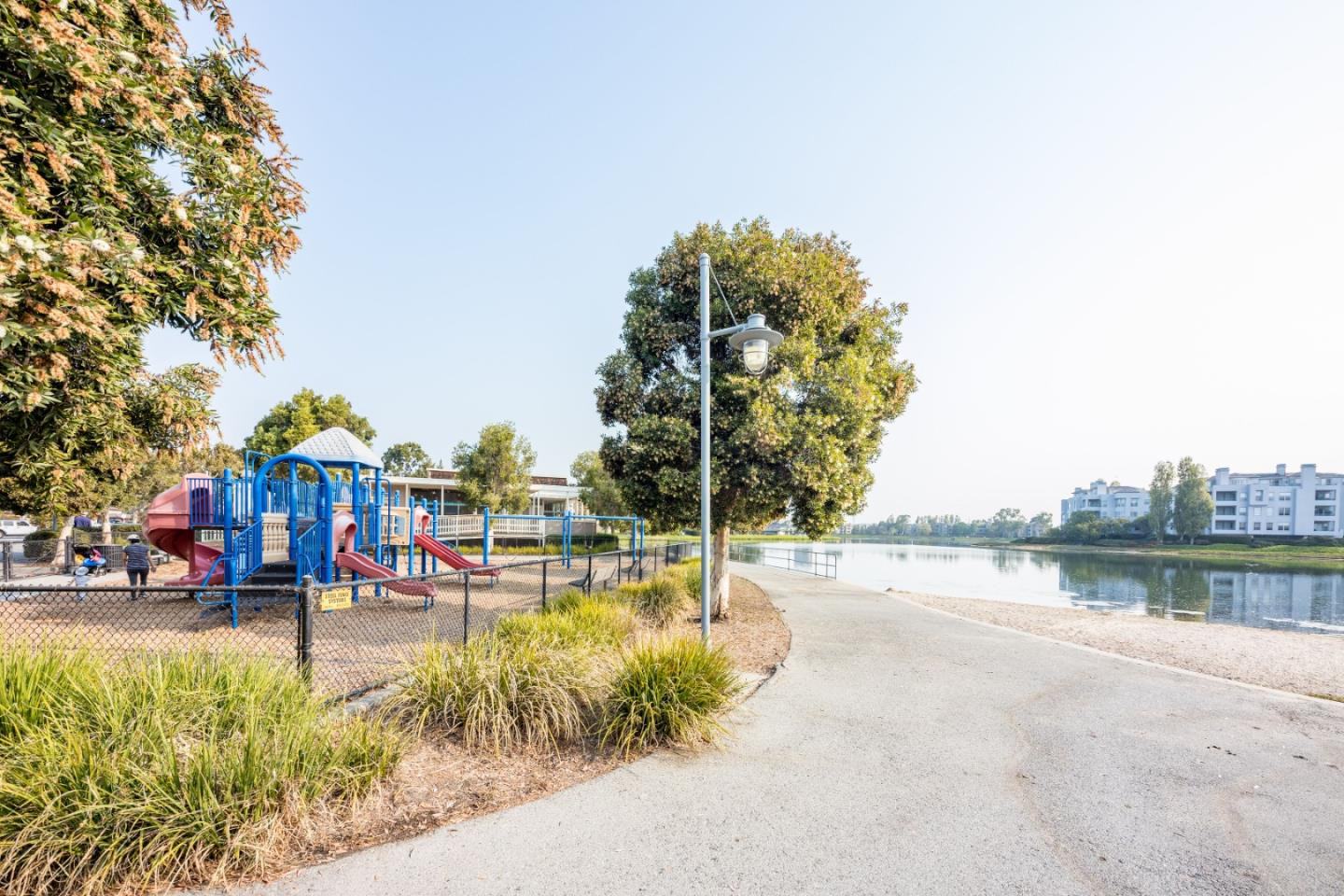 Real estate listings in San Mateo