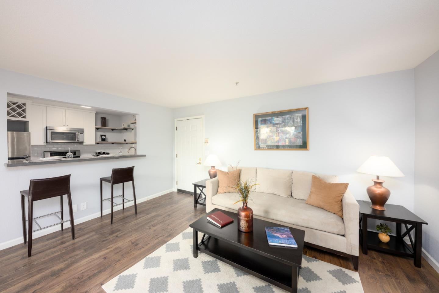 Real estate listings in San Mateo