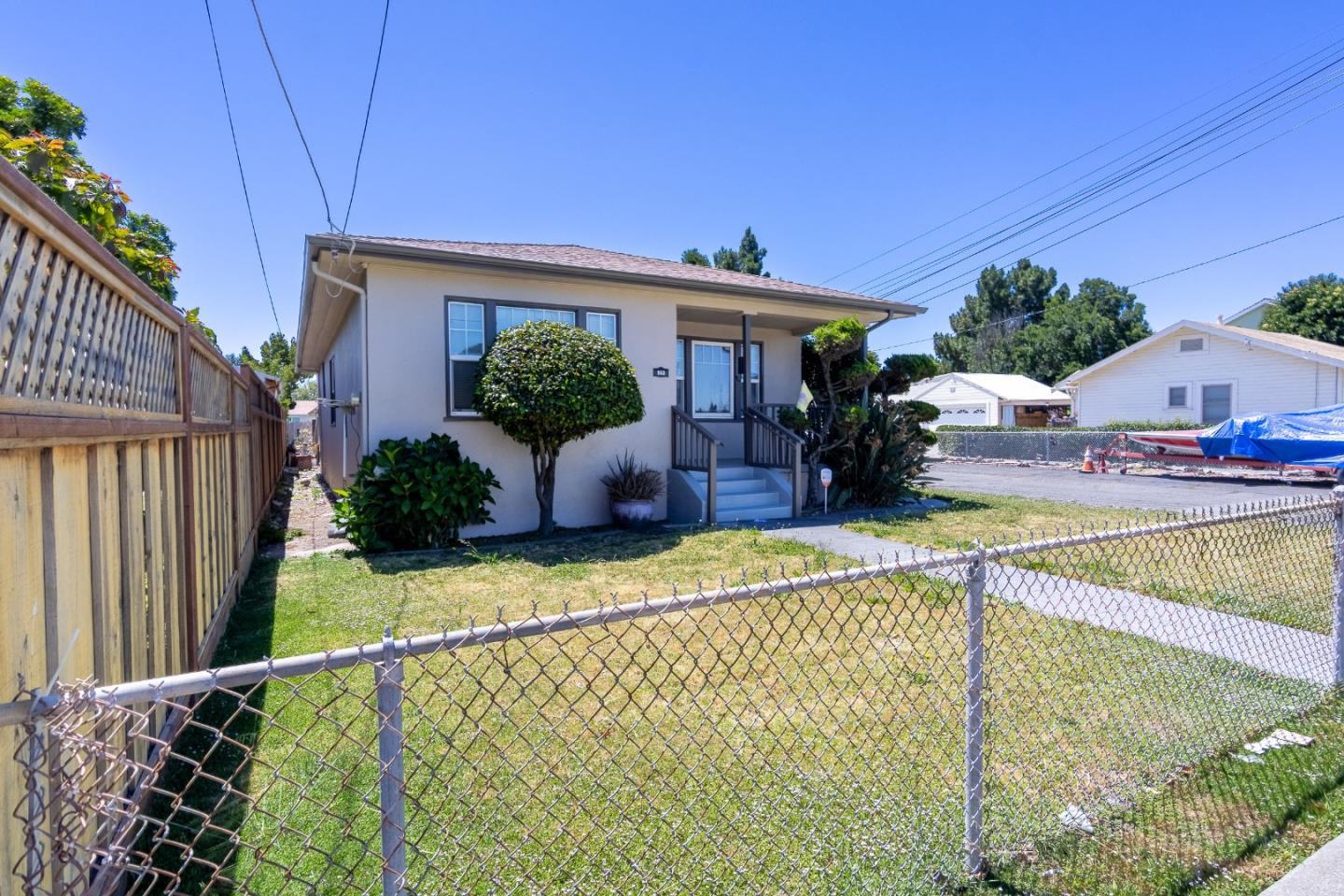 Real estate in HAYWARD
