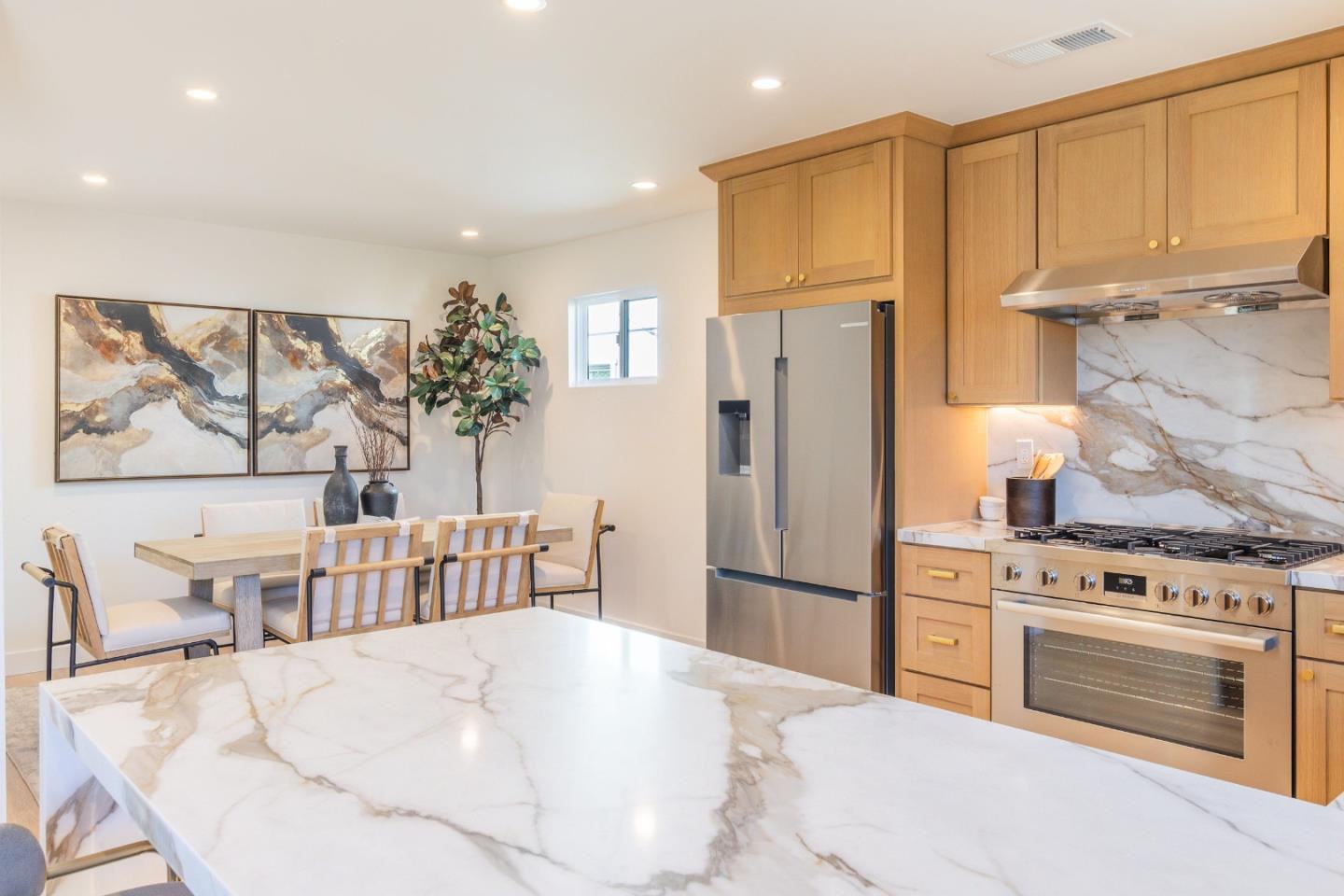 Real estate listings in SAN CARLOS