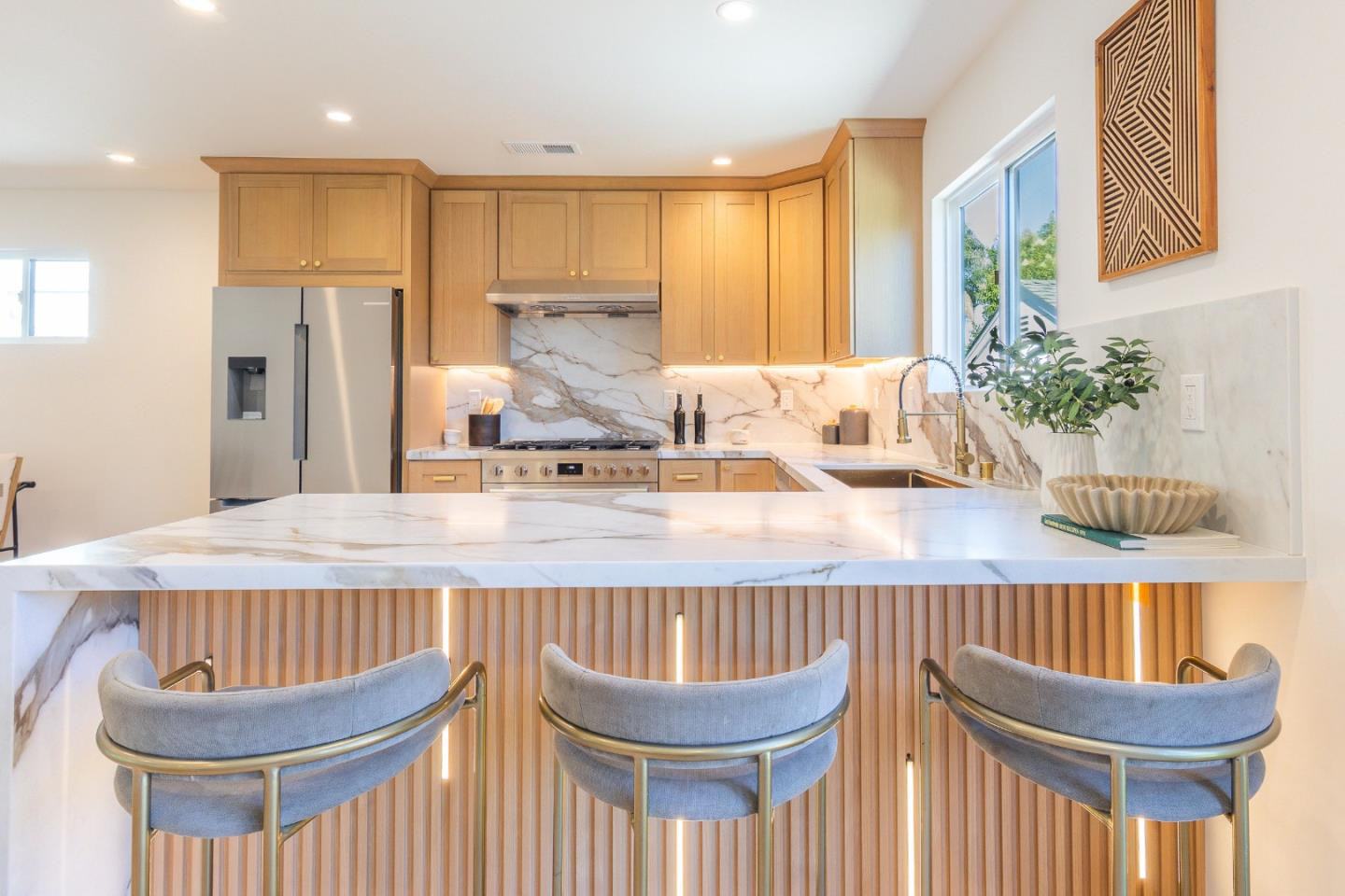 Property Listings in SAN CARLOS