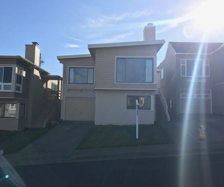 Real estate listings in Daly City