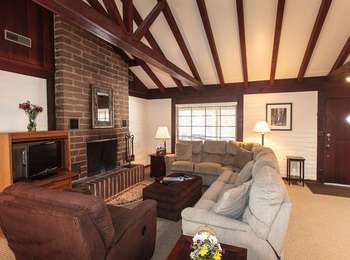 Villa Living Area (2)