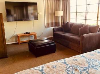 Executive House: Image #36