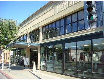 Eighth & Main Antique Center
