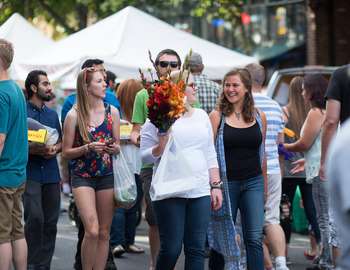 Thursday Night Market Patrons
