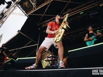 Bumpin Uglies (Photo by @eyesofjem)