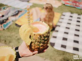 Food Vendors (Photo by @eyesofjem)
