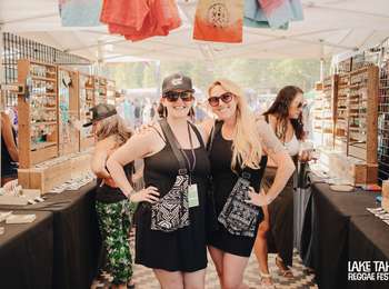 Food Vendors (Photo by @eyesofjem)