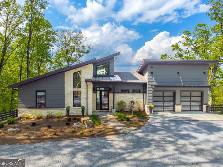 377 Charmont DR, Tiger, GA - Image #2