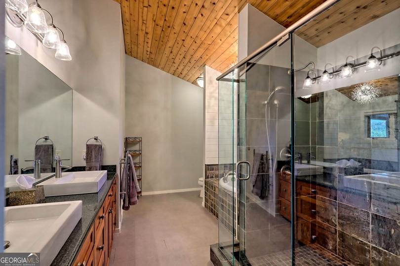 9406 Bridge Creek RD, Tiger, GA - Image #20