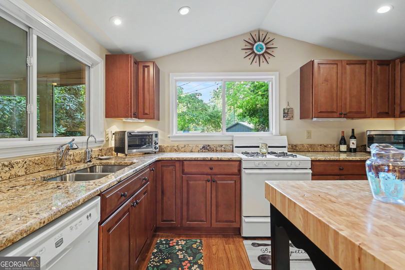 276 Fulton RD, Tiger, GA - Image #16