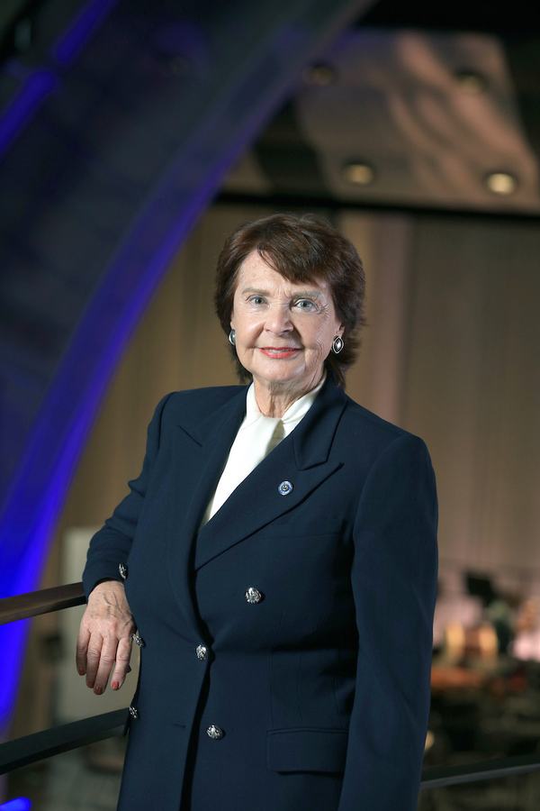 Board Members | Maureen Sanders