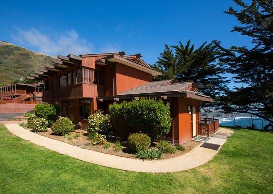 Ragged Point Inn - Photo 1 (Thumbnail)
