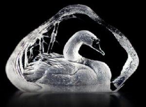 Mats Jonasson Swan, Miniature  Etched Crystal MJ 88123