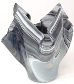Serviente Glass Black and White Vase, Small