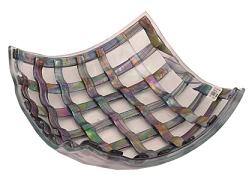 Serviente Glass Black Pearlescent Folded Dish sm, Closed Matrix