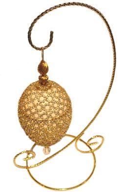 Hanging Jeweled Egg incl Music Box