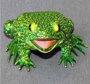 Boobala Lime Bronze Frog by Barry Stein