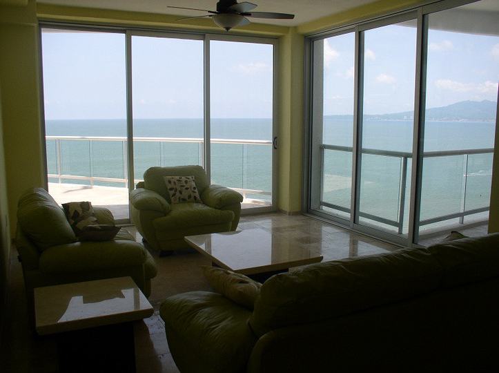 Real estate listings in Bahia de Banderas