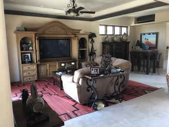 2-1 LIVING ROOM