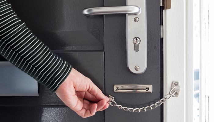 header image about REALTOR Safety: 4 Tips for Showing Property