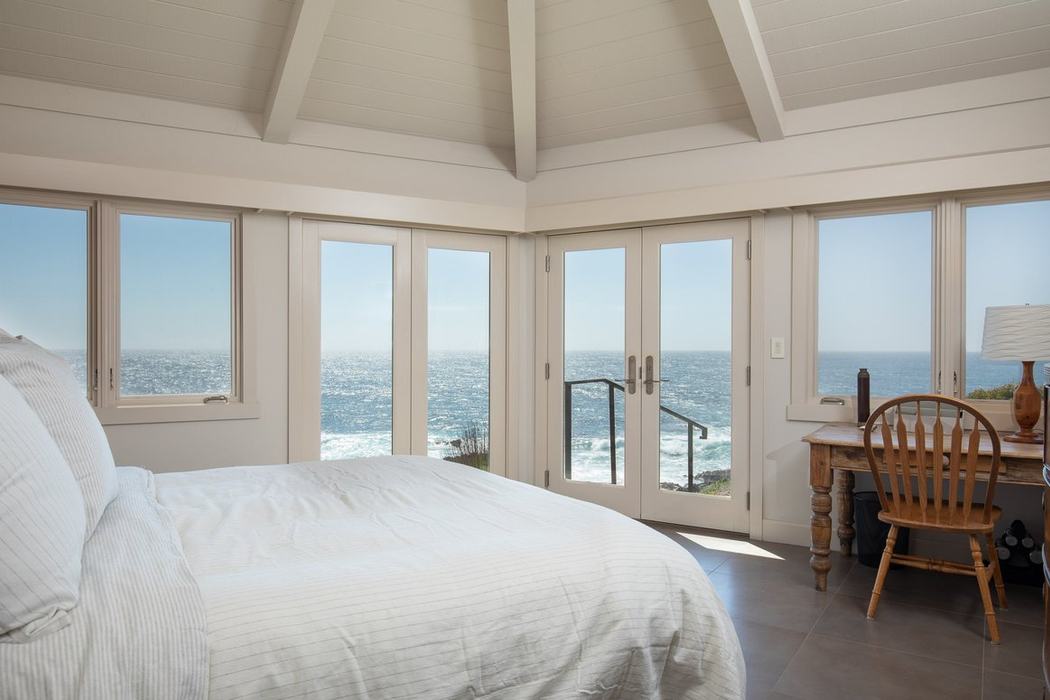 SEA BREEZE