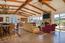 Airy and bright living area (Image 14)