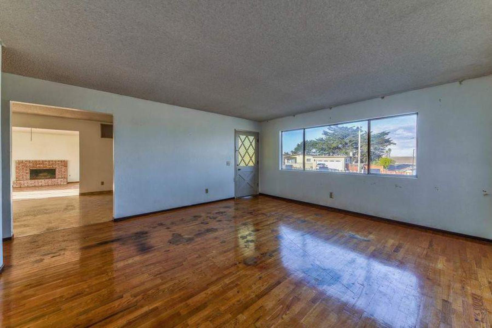 218 Cosky DR photo #4