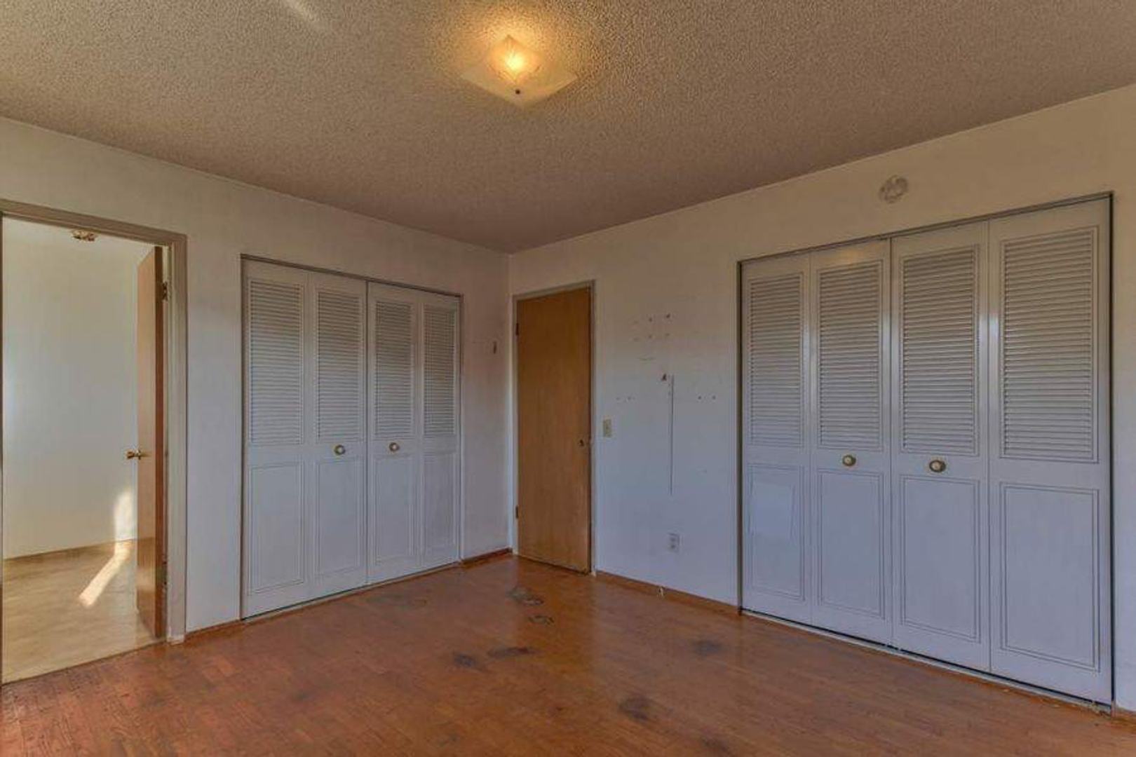 218 Cosky DR photo #12