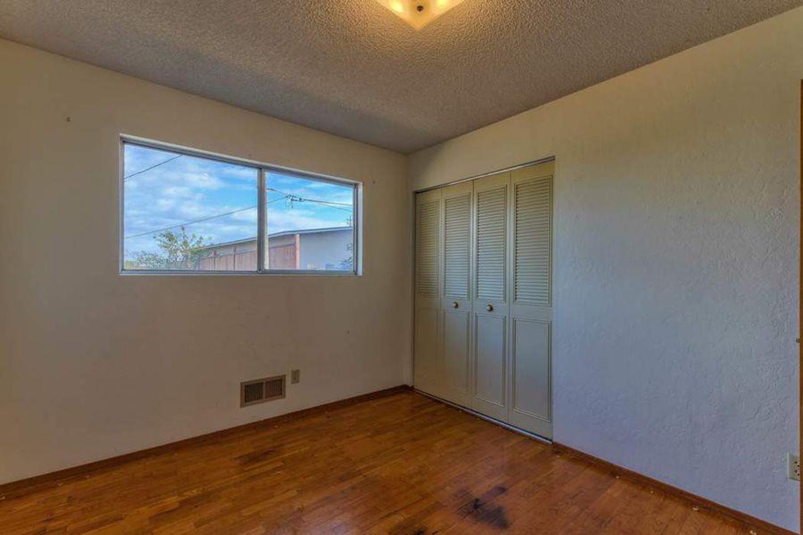 218 Cosky DR photo #16