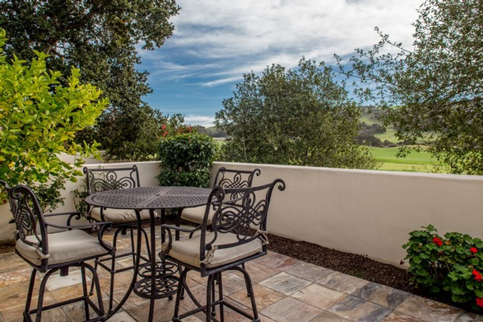 Mirasol Court  - Pasadera photo #9