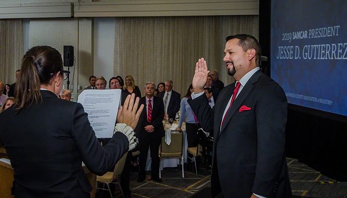 header image about SAMCAR Welcomes 2019 Leadership, Honors Volunteers at Installation