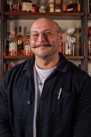 Image of Oscar Simoza