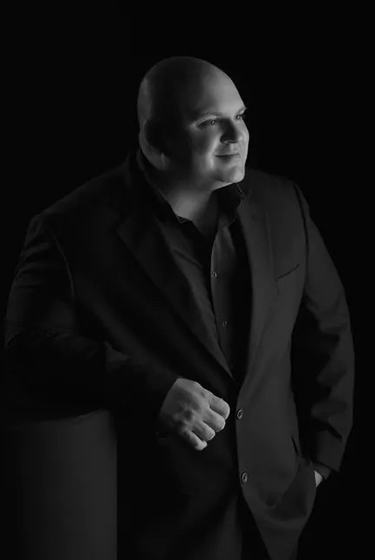 Image of Aaron DeFeo