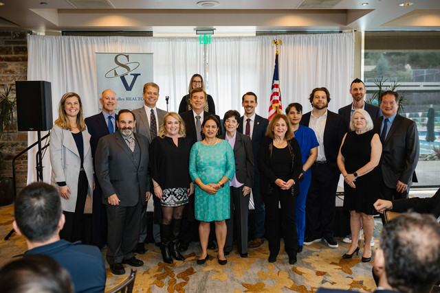 Image about 2024 SILVAR President Eileen Giorgi and Board Directors Take Oath of Office