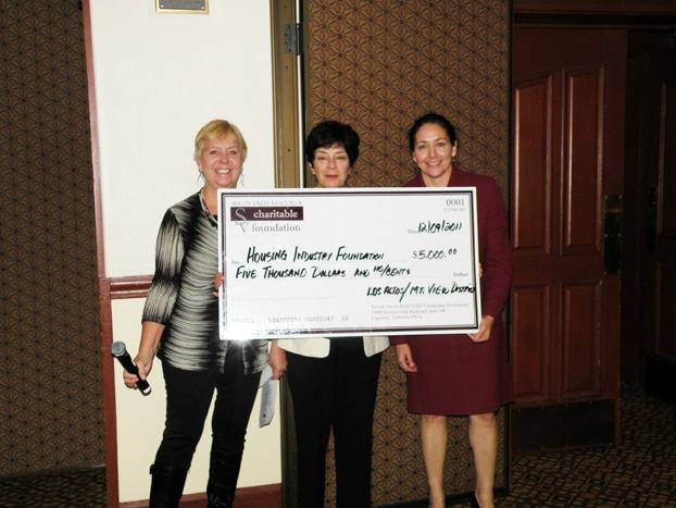 Image about REALTORS&reg; give back to community during the holidays