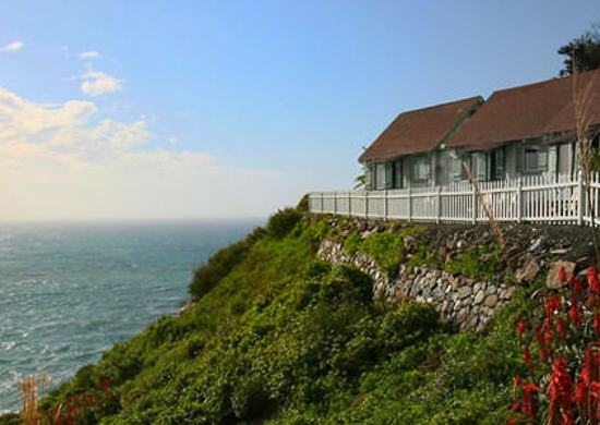 Lucia Lodge - Photo 1 (Thumbnail)