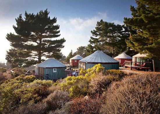 Yurt - Exterior (Thumbnail)