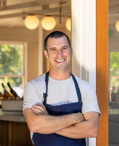 Image of Elliot Bell