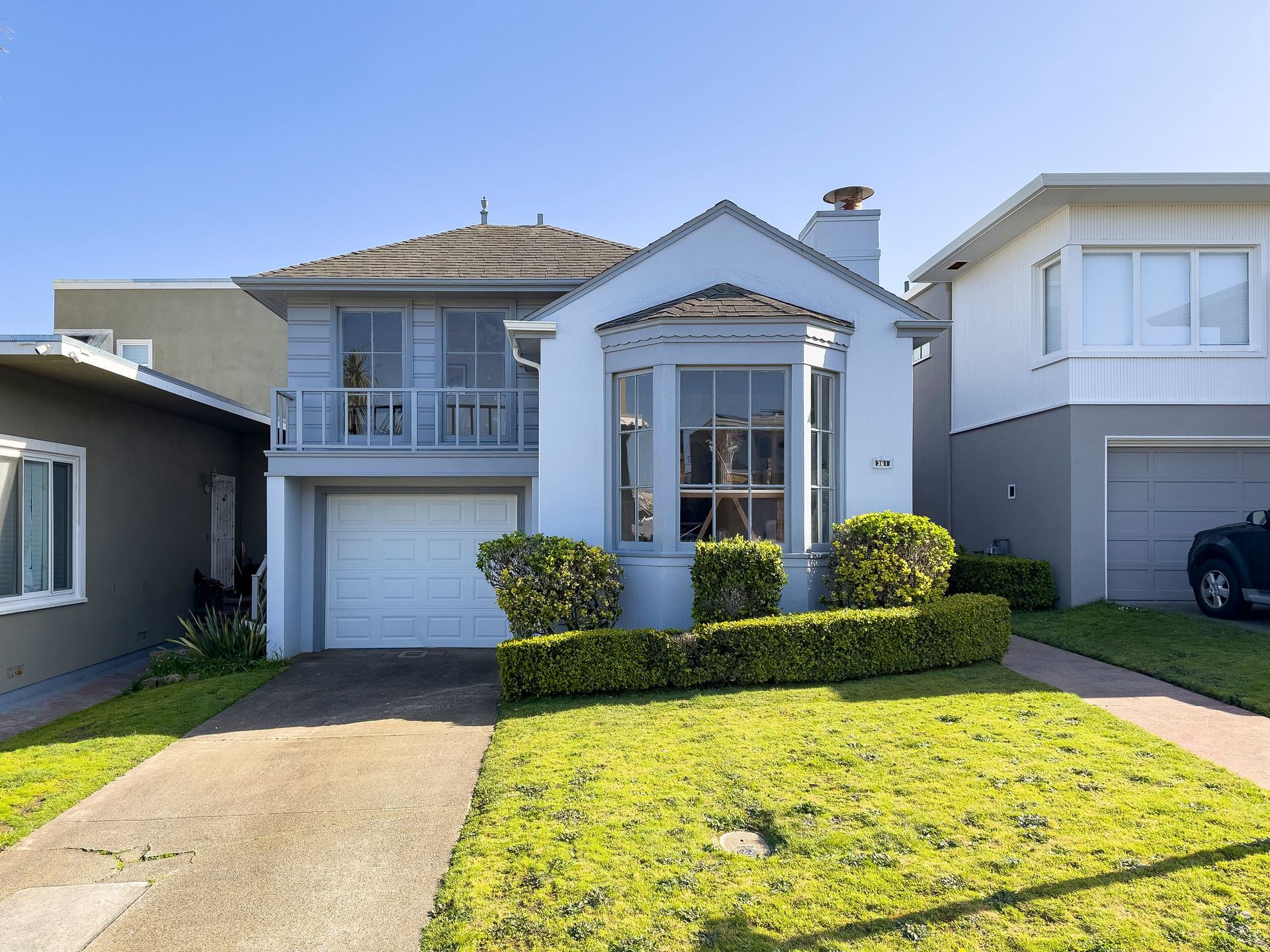 Real estate in Dal Y City