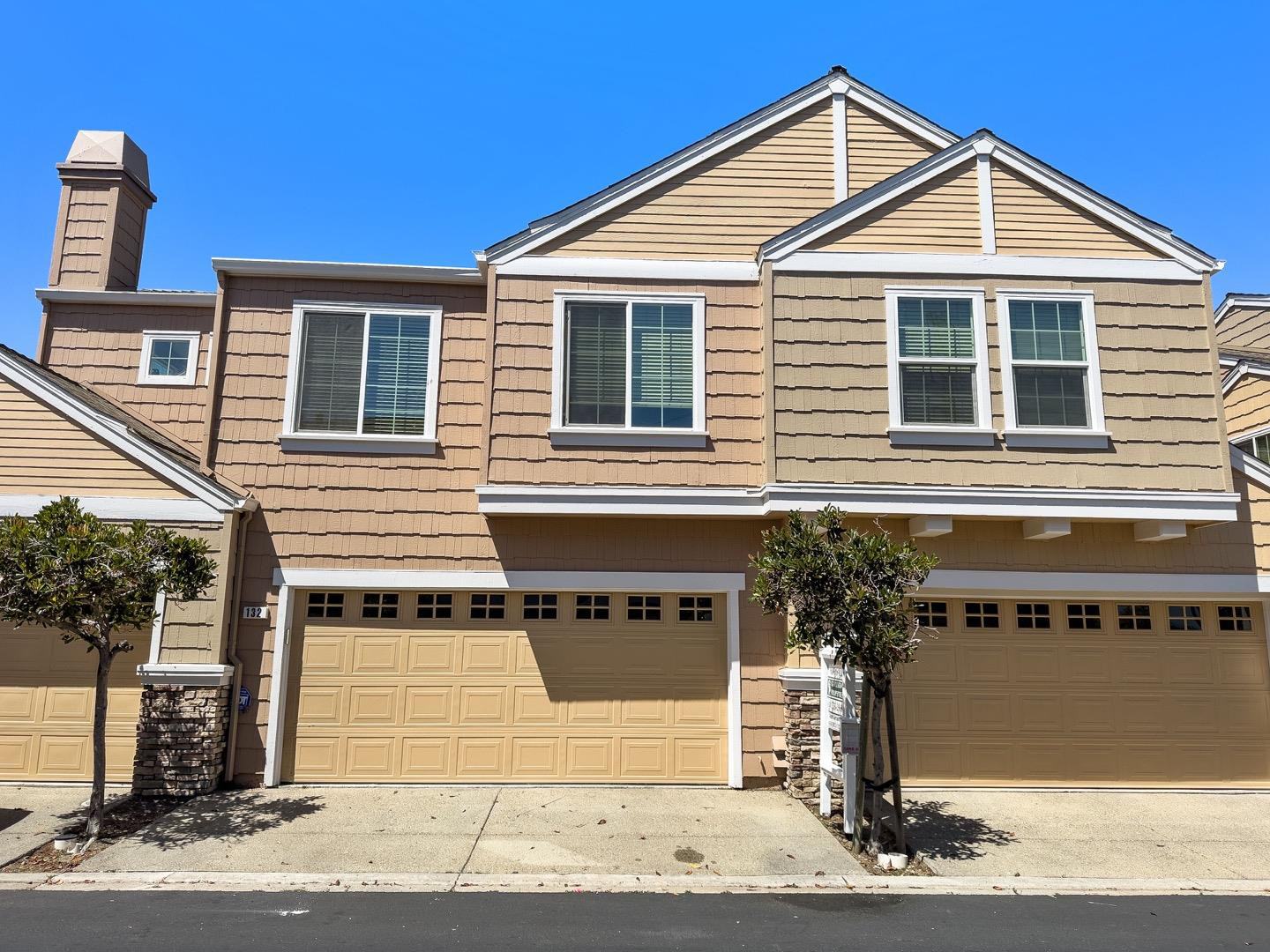 Real estate listings in Redwood City
